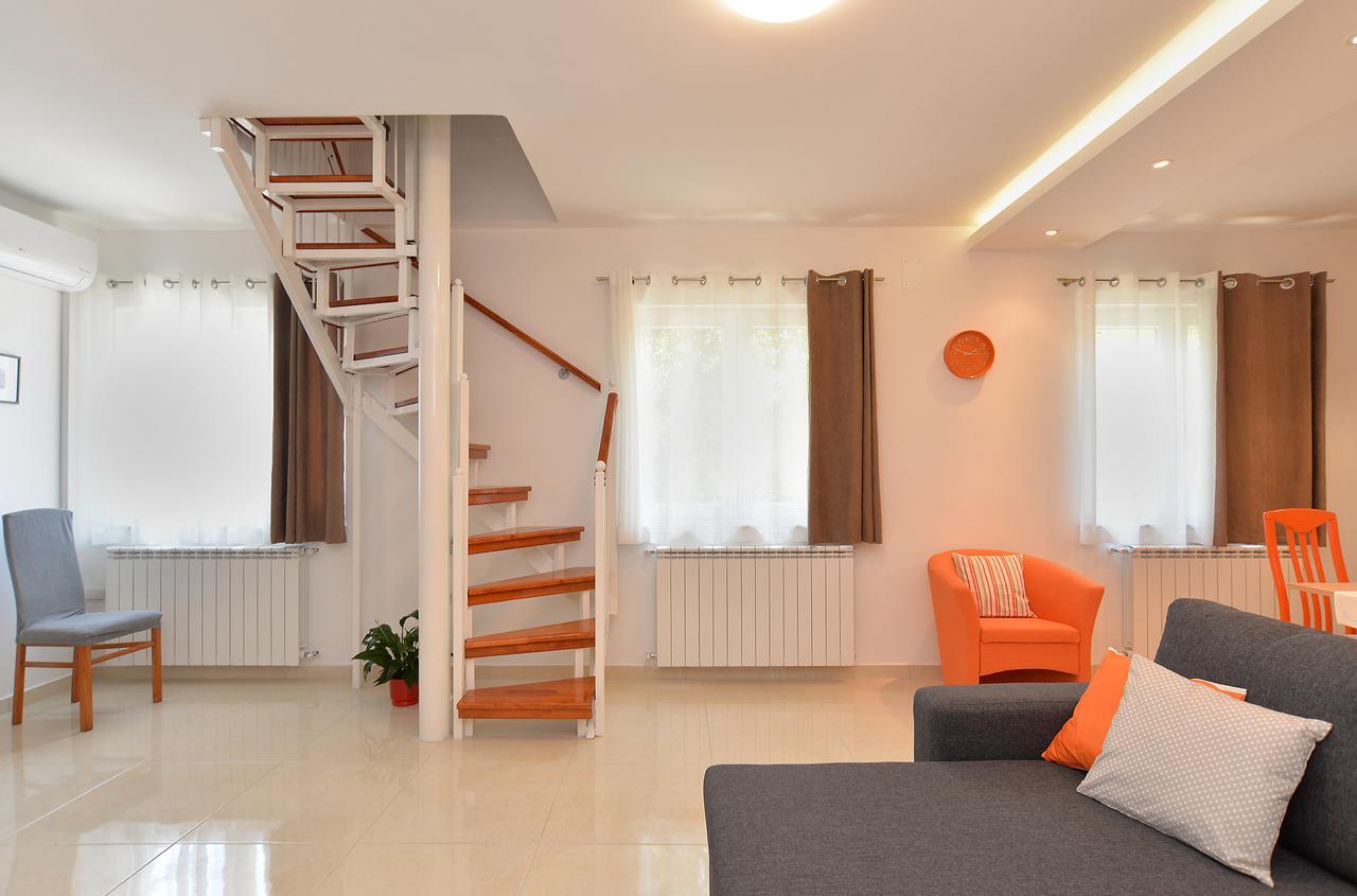 Apartments Olivera 1726 Pula Exteriör bild